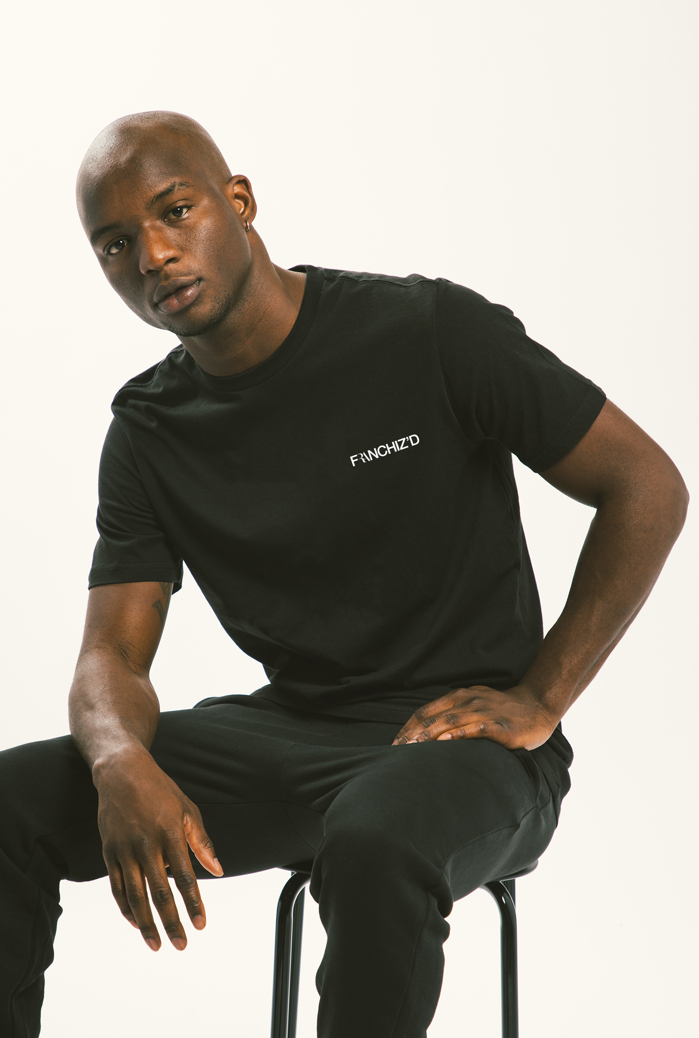 Franchiz'd Crest T-Shirt - Black
